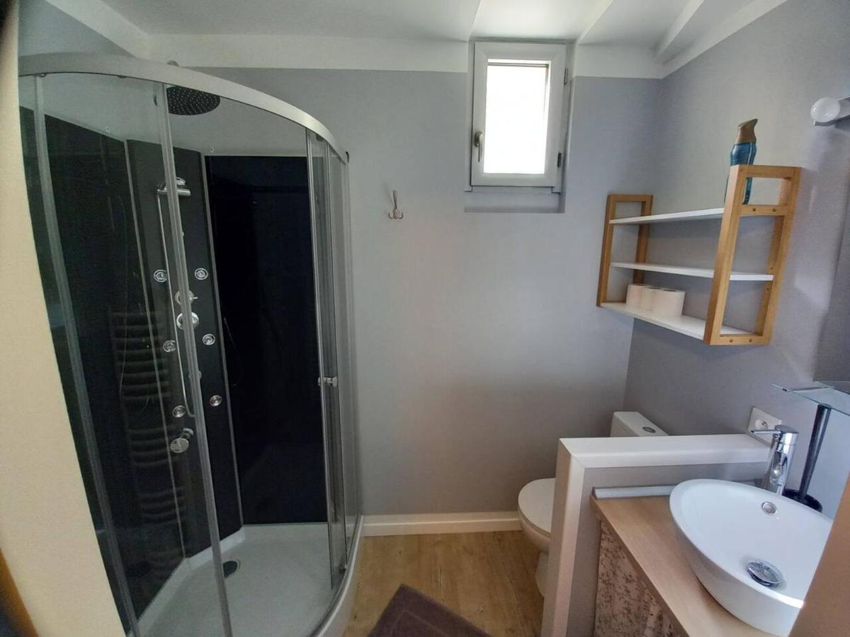 La Grelauderie 1 Apartment Saintes Luaran gambar